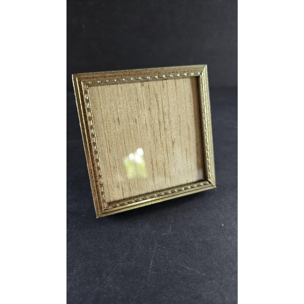 Small Gold Tone Floral Metal Picture Frame Rectangle Vintage Tabletop Decor